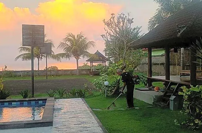 Hotel Khalisha Pulukan